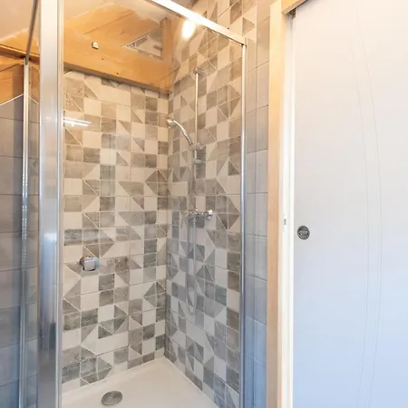 度假居 2 Pieces Avec Terrasse Ouzous